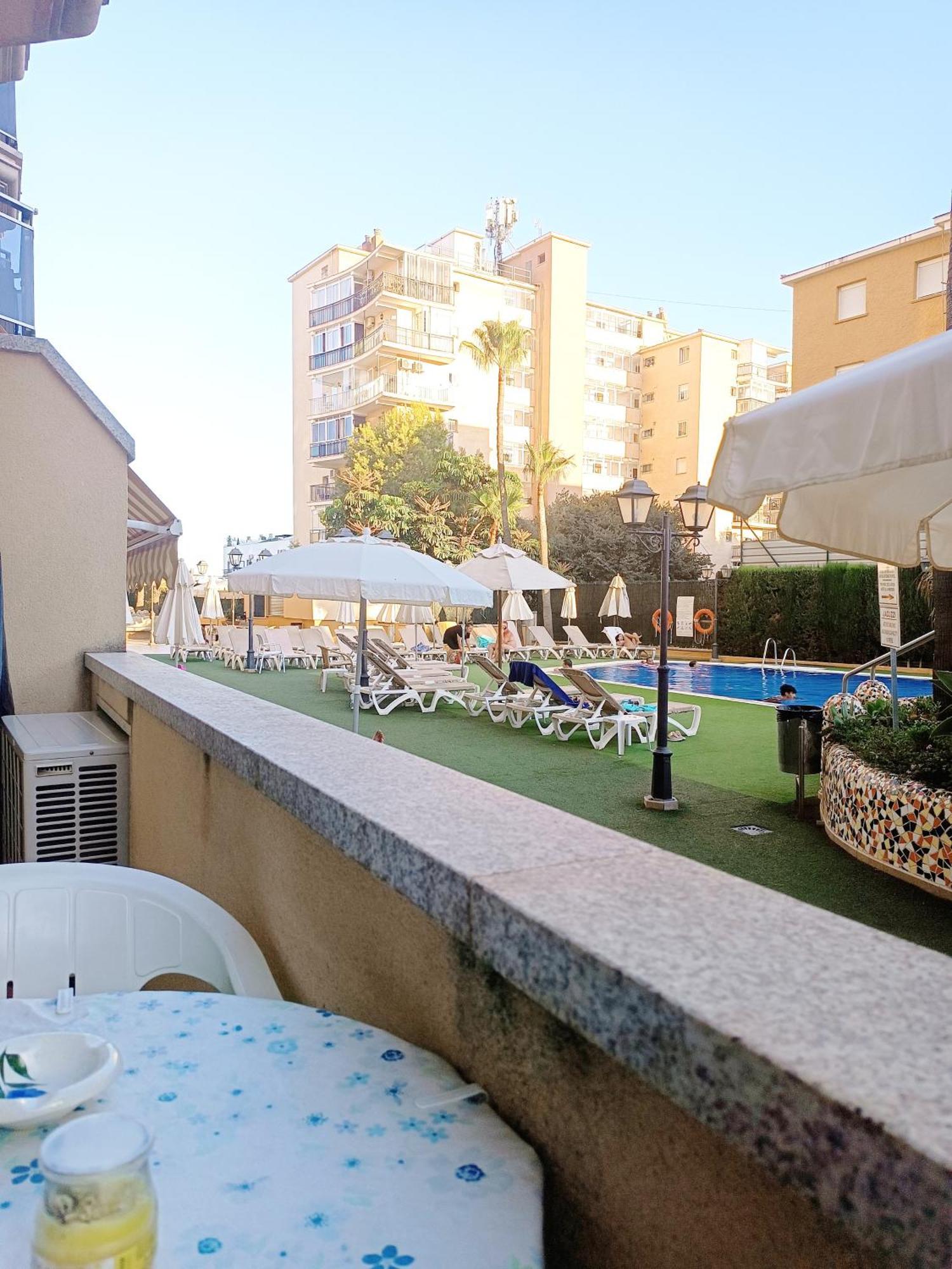 Fuengirola Apartamento Vacacional Mediterraneo Real Exterior photo